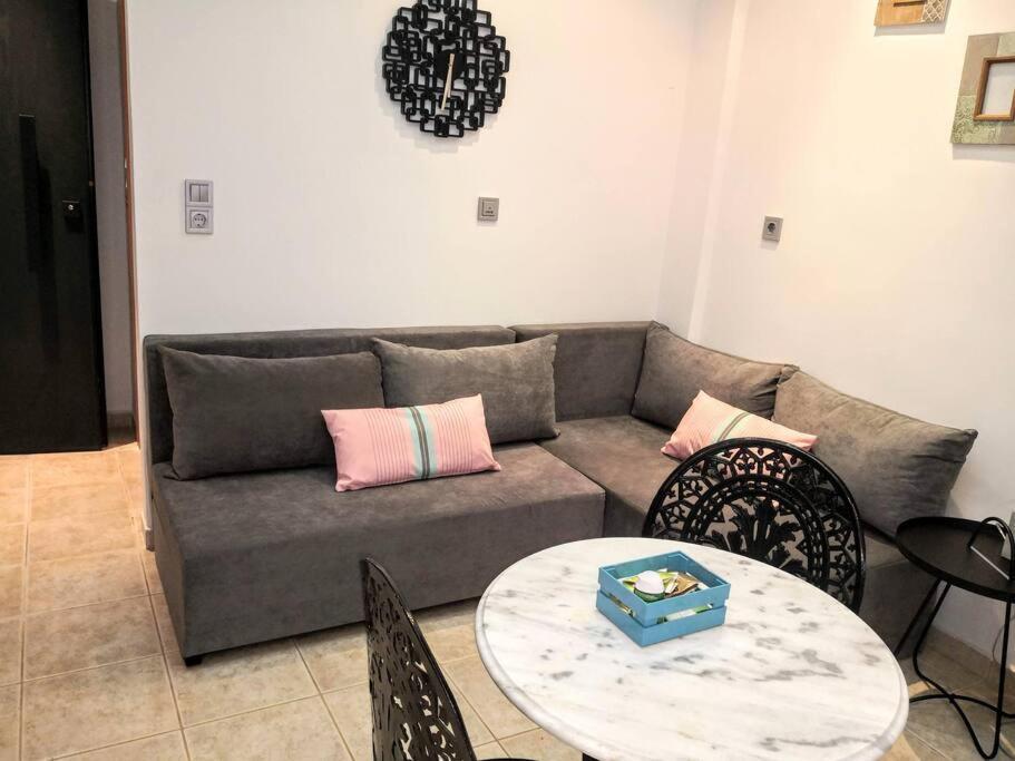 Apartment Comfy & Lightful Close To Center *
